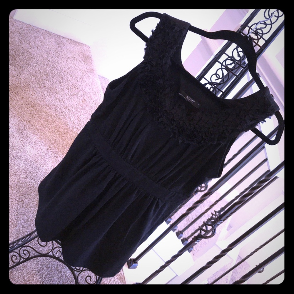 💥Black dressy tank